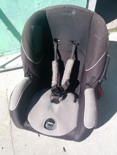 Vendo bebê conforto usado