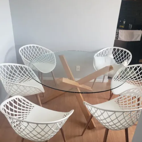 Mesa de Jantar Redonda com Tampo de Vidro + 6 Cadeiras - Design Moderno