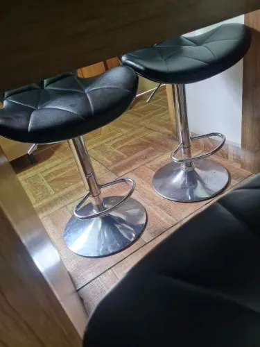 Mesa com cadeiras