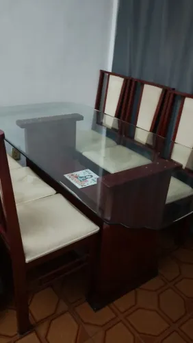 Mesa de Jantar 6 cadeiras semi nova