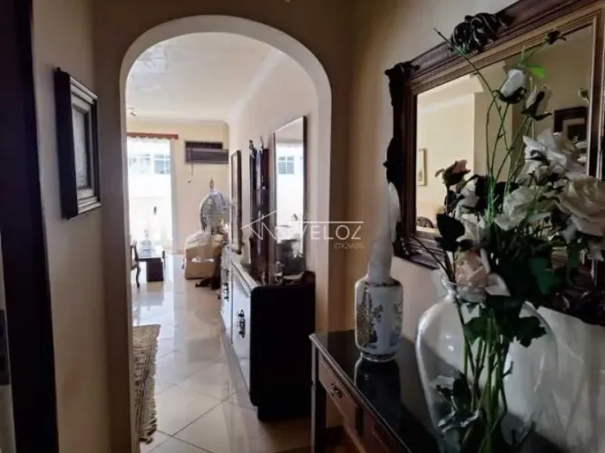 Apartamento - / Residencial / Cosme Velho