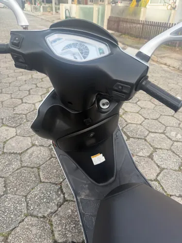 Suzuki burgmann 125i