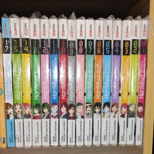 Mangás Horimiya 1 ao 15 + Vol17