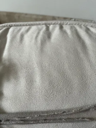 Sofá antigo mas em perfeito estado