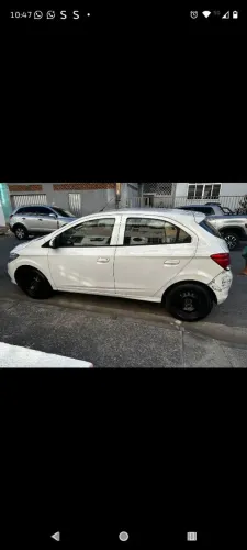 Chevrolet Onix Hatch LT 1.0 8V Flex Power Mec. 4P 2015