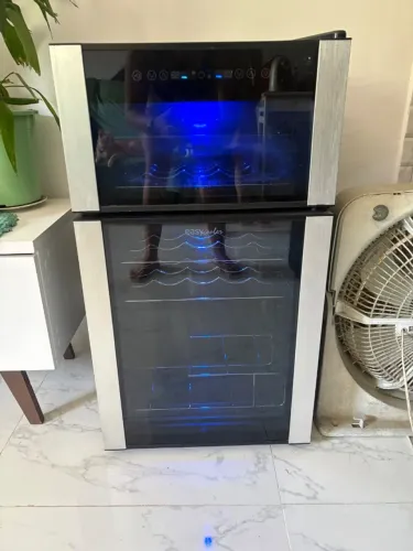 Adega EasyCooler 27 garrafas
