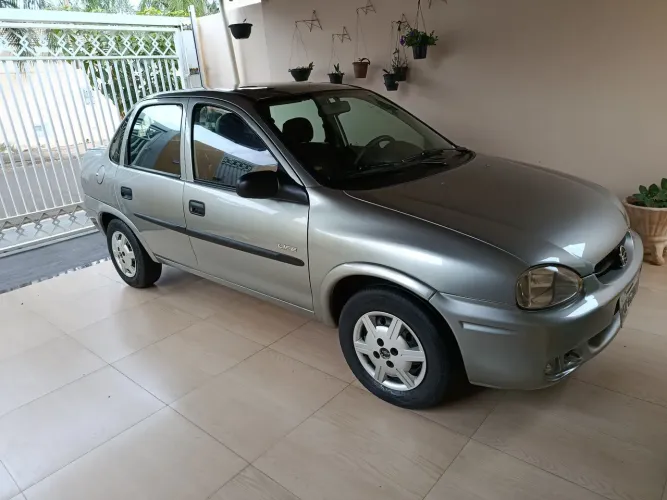 Chevrolet Corsa SED Class.life 1.0/1.0 Flexpower (álcool) 2006