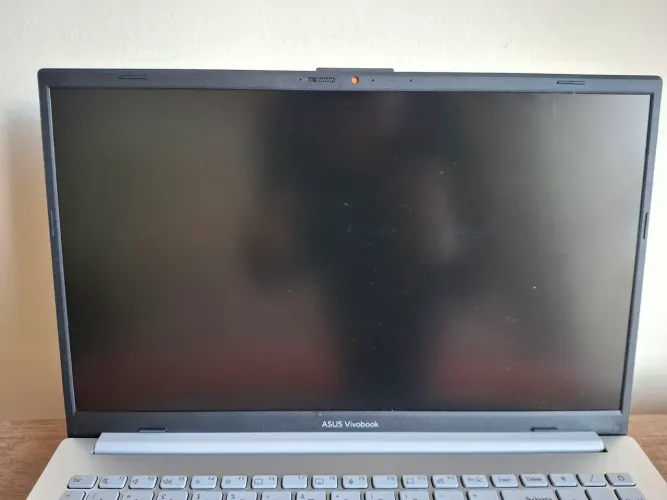 Notebook ASUS Vivobook 15"