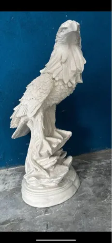 Aguia sem pintura