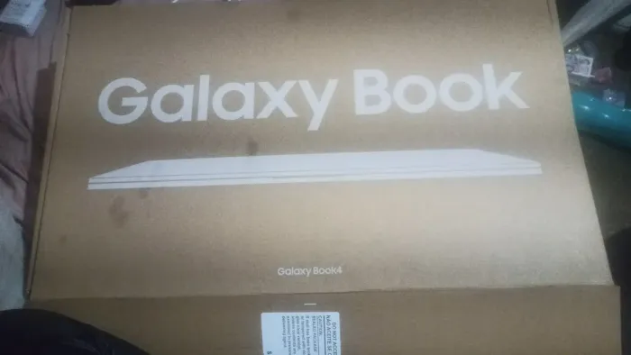 Notebook Samsung book 4 Intel core i3 windows 11