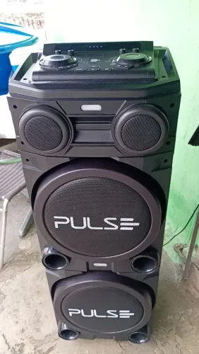 Vendo som da pulse de 2700w de potência e 4 meses de uso com nota fiscal e 3 anos garantia