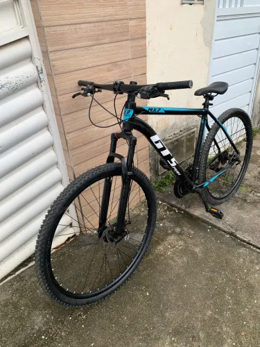 Bicicleta nova com apenas 1 mês de uso