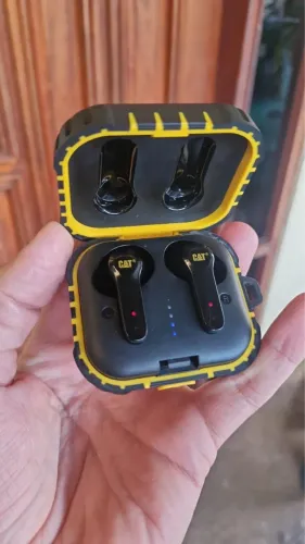 Fone Bluetooth CAT com Cancelamento de Ruído