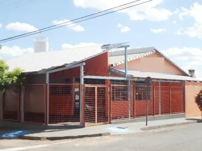 Comercial Casa Comercial em Uberlândia