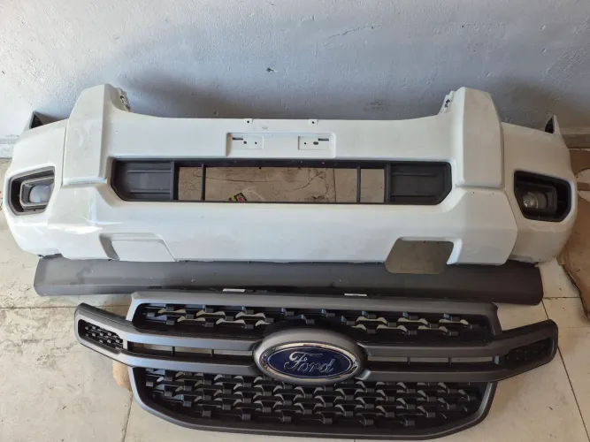 Para-choque dianteiro Ford Ranger completo com grade original