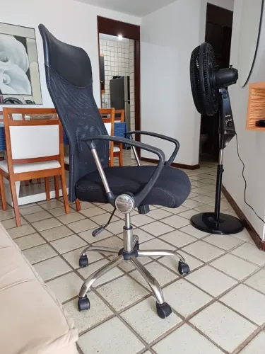 Vendo Cadeira Ergonômica de escritório
