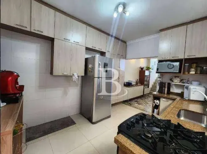 Sobrado com 3 dormitórios à venda, 130 m² por R$ 632.000,00 - Parque Erasmo Assunção - San