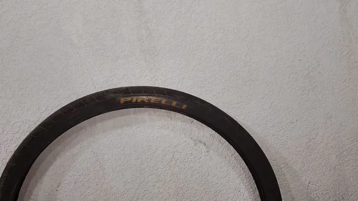 Pneu Phantom Pirelli 1.95 aro 29