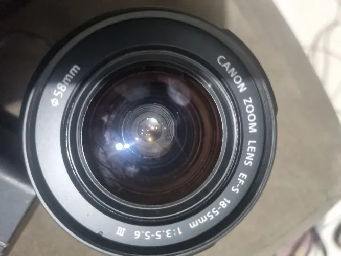 Maquina fotográfica T100