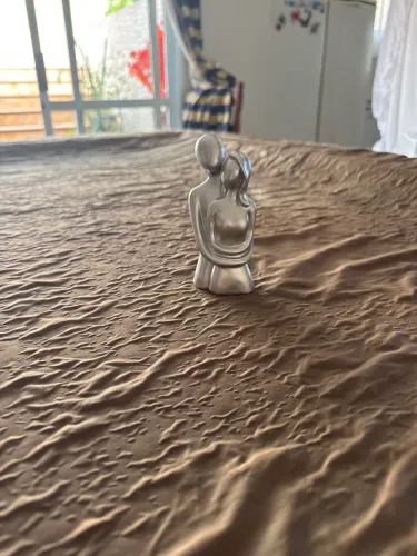 Mini escultura casal 