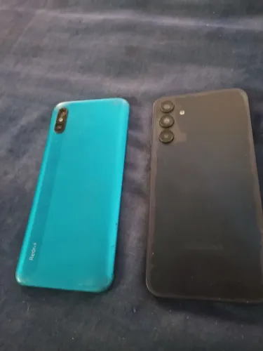 Vendo celular pra retirar peças 