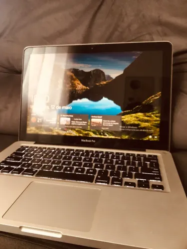 MacBook Pro 13pol Windows 10