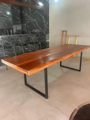 Mesa rústica 