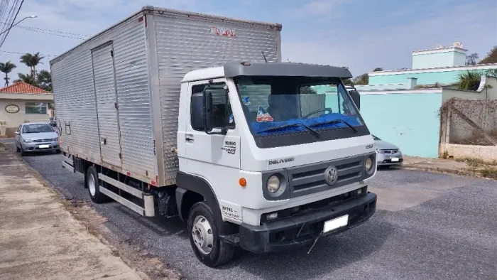 Volkswagen 10-160 Baú 2015