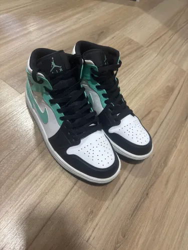 Nike Air Jordan 1 Mid 'Tropical Twist ( Igloo Aqua )