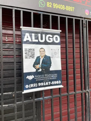 Aluga-se galpão comercial na principal do Feitosa!