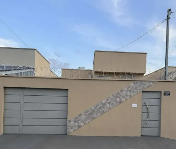 Casa para venda com 142 metros quadrados com 3 quartos em Capuava - Goiânia - Goiás