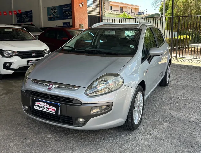 Fiat Punto Essence 1.6 Flex 16V 5P 2014