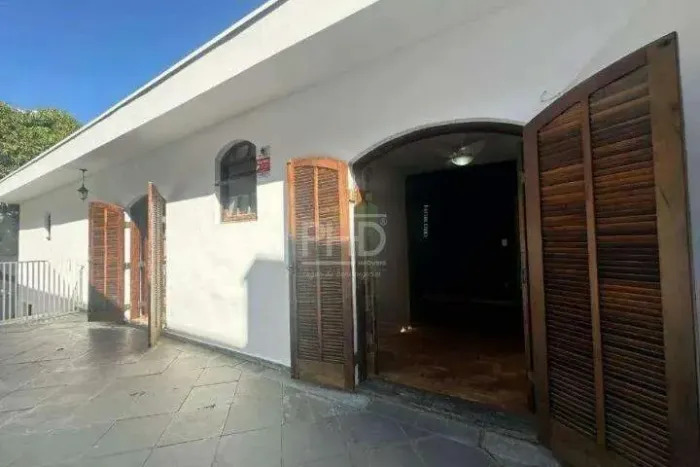Casa Térrea para Locação na Vila Dayse | 280 m², 3 Dormitórios, Escritório e Salão Multius