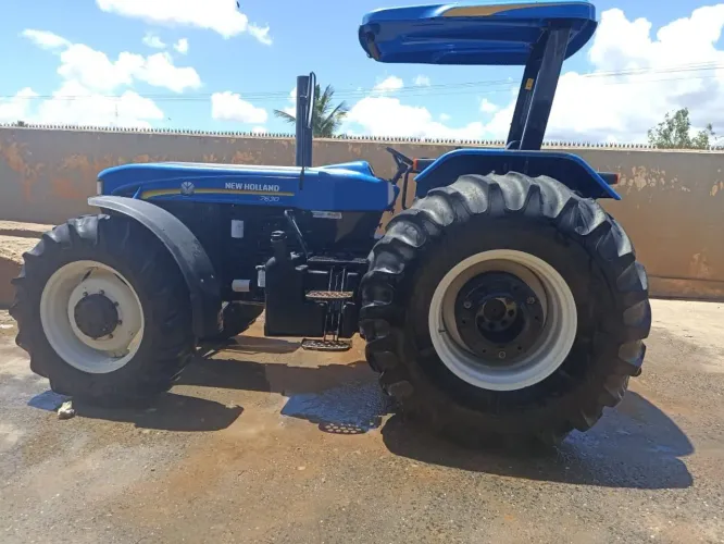 Trator  jonh deere 7630