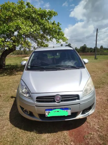 Fiat Idea Attractive 1.4 Fire Flex 8V 5P 2012