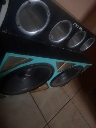 Caixa de som de carro completa 2x4