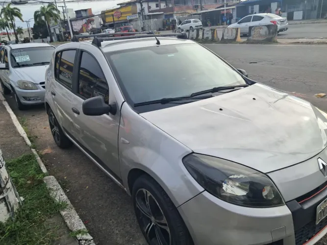 Renault Sandero Authentique Hi-flex 1.0 16V 5P 2014