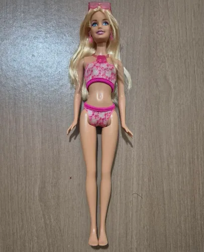 Barbie Praia - Mattel, 2010
