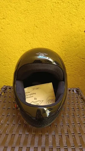 Capacete Charly Insider Preto Brilhante Tamanho XS 54 - Novo
