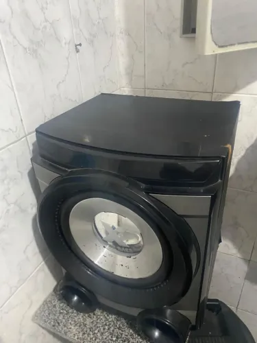 Duas caixas de som 250