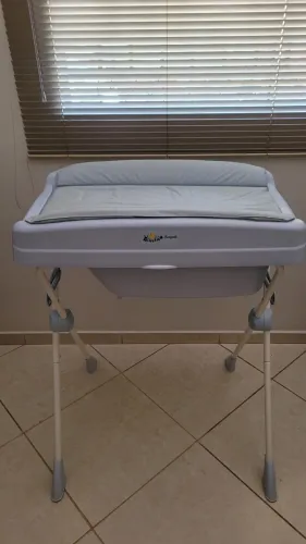 Trocador com Banheira Infantil