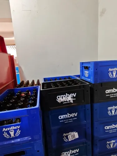 CAIXA DE ENGRADADOS DE CERVEJA 300ml 