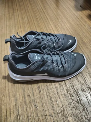 Nike Air Max Axis Grey/White