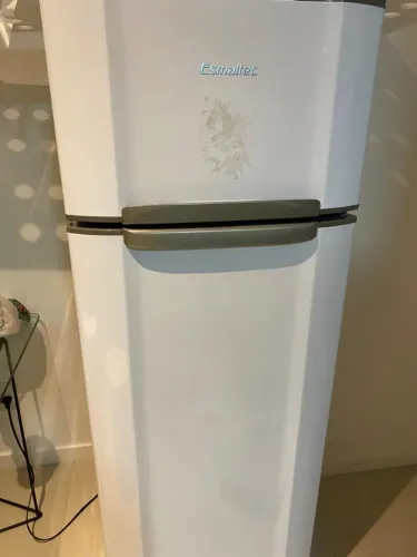 Geladeira Esmaltec 
