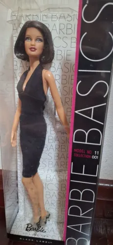 Barbie Basics Black Label model 11 collection 001 Nova. Lacrada na caixa