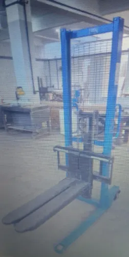 EMPILHADEIRA MANUAL HIDRAULICA 1000 KL