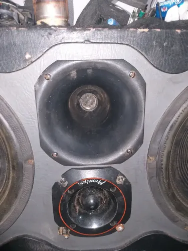 Som automotivo