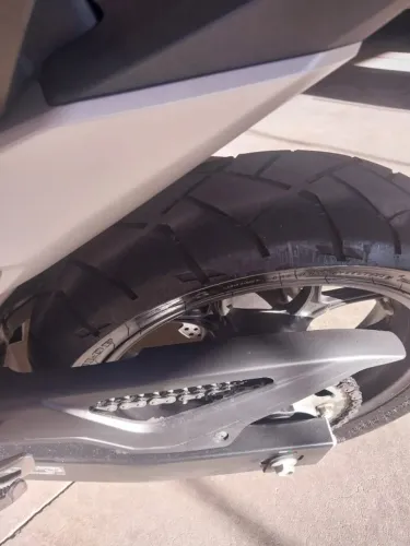 moto honda NC 750X  unico dono, manual, chave reserva , pneus novos, praticamente nova