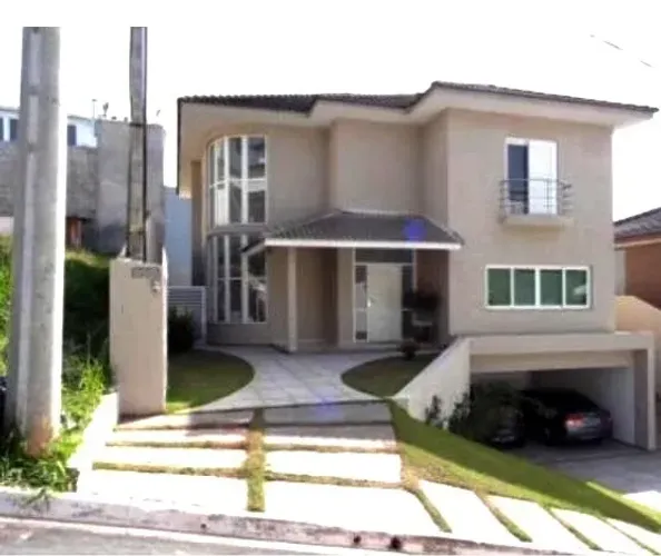 CASA A VENDA ou LOCAÇÃO ,530M2, COM 4SUÍTES, SEMI-MOBILIADA EM CONDOMINIO SPII