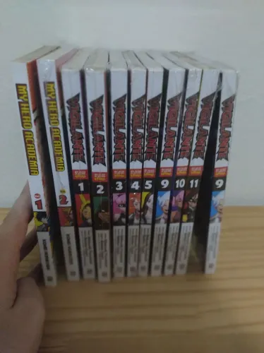 Mangá My hero academia vol 1 e 2 e vigilante 1 ao 5 9 ao 11